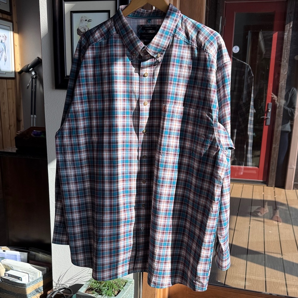 Ariat Pro Stretch Men's Purple and Blue Plaid Button Down Shirt (Sz XXL)